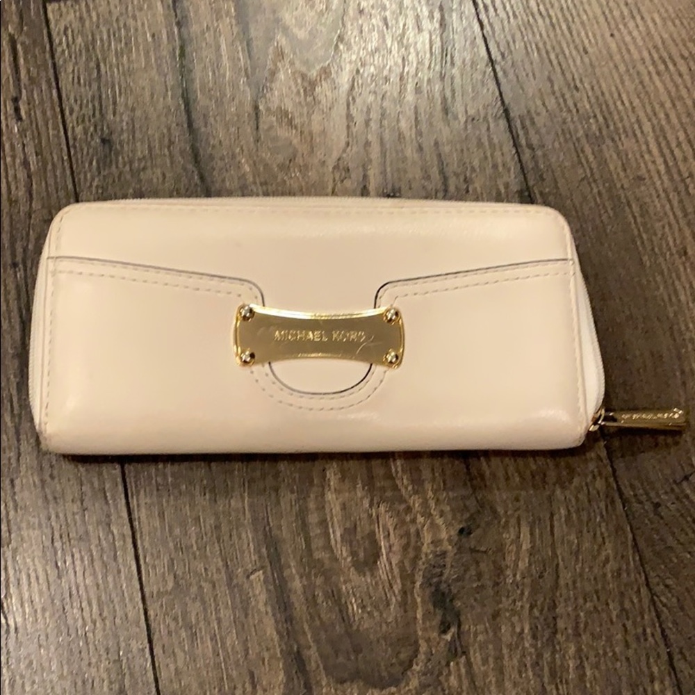 Michael Kors wallet